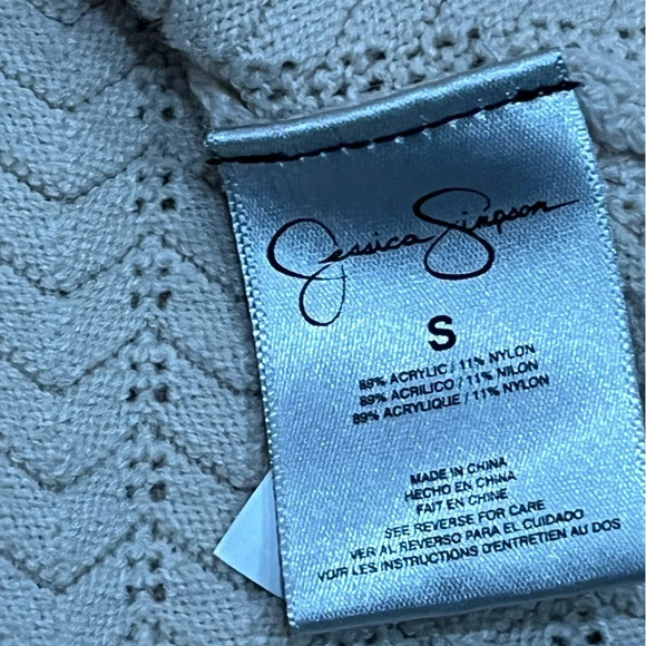 Jessica Simpson Sweater Dress, long sleeve gorgeous cream knit, size small - Picture 4 of 4